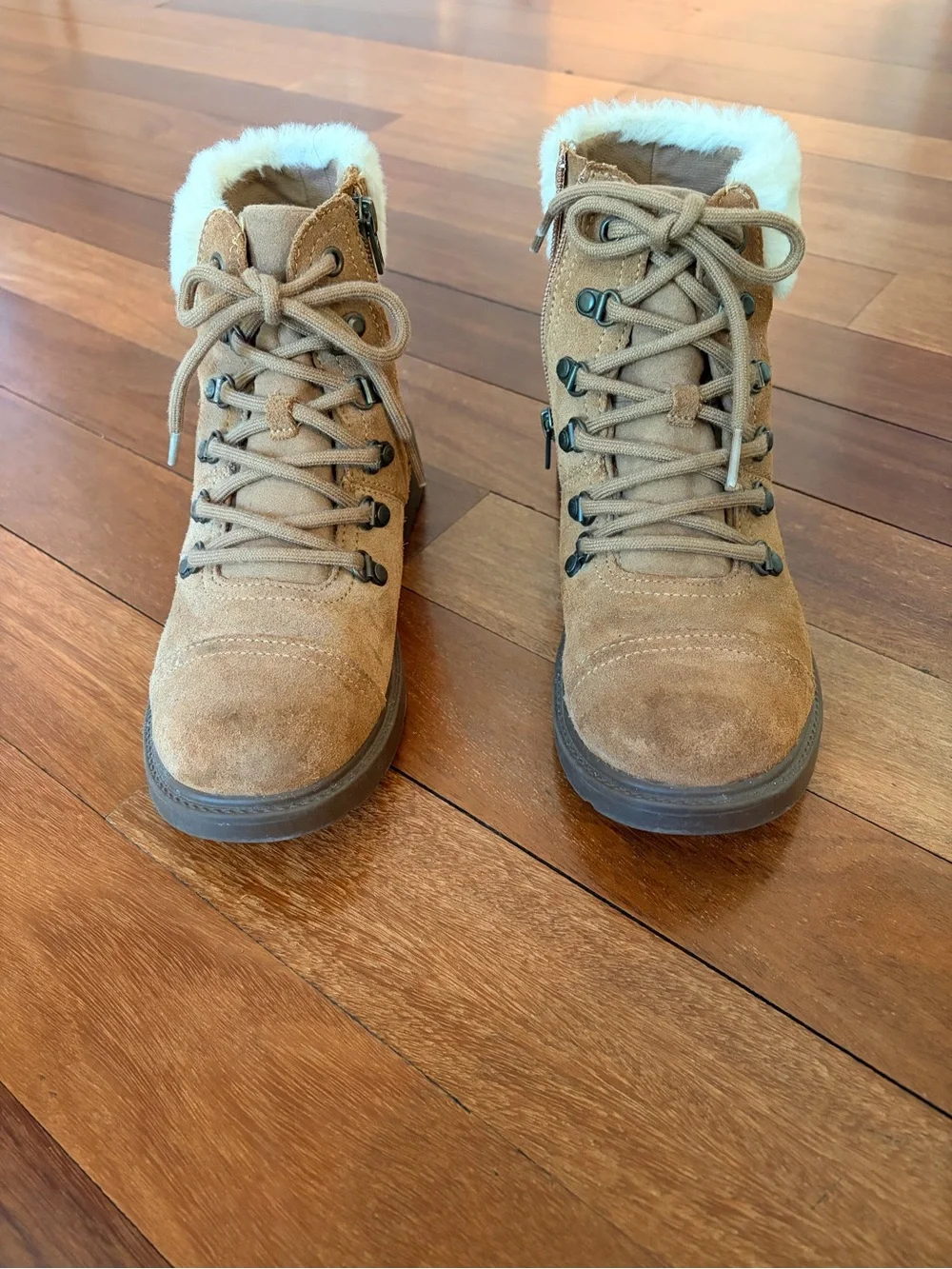 UGG Kids Tan Suede Faux-Fur Collar Lace-Up Boots